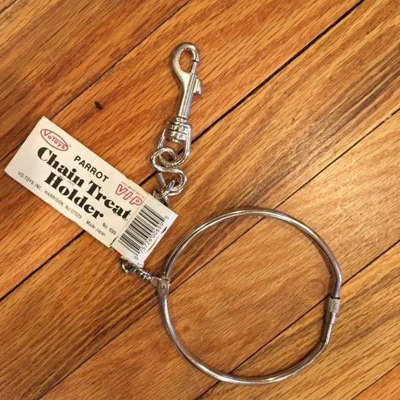 Vo-Toys Hanging Metal Chain Treat or Toy Holder For Birds Bird Parrot Clip - Picture 1 of 1